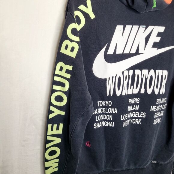 Nike World Tour Beaverton Oregon Embroidered Hoodie Size Medium - Picture 10 of 14